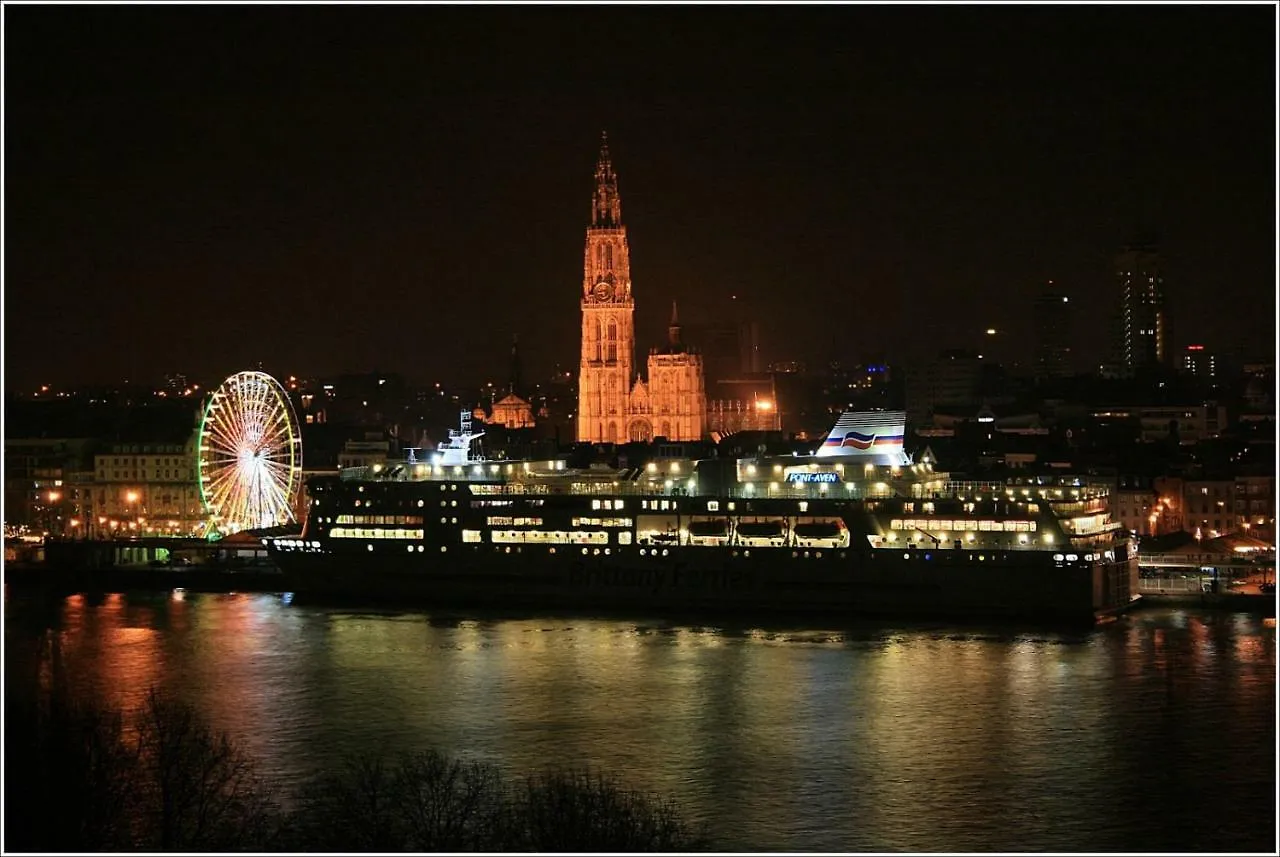 Irina&Gianpaolo Apartment Antwerp